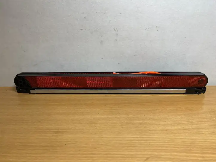 Mercedes-Benz ML W164 (2005 - 2011)  A1648900197 Ящик для инструментов