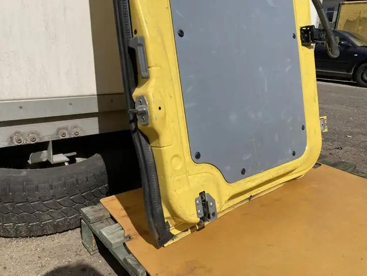 Mercedes-Benz Sprinter W906 (2006 - 2018) 2E1827091Q Багажная дверь — фото 9