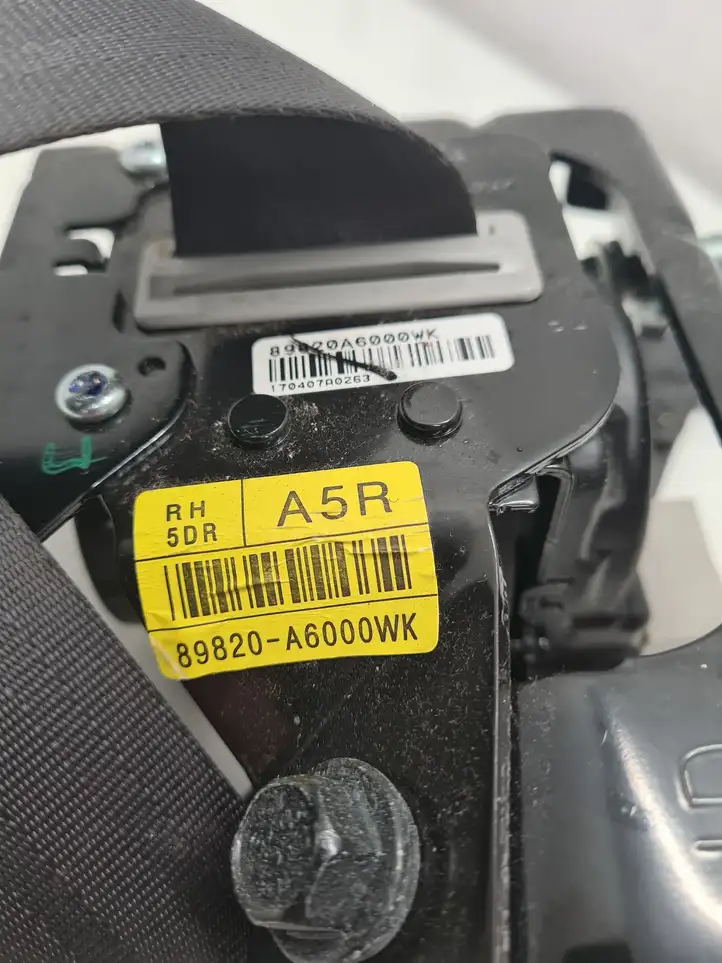 Kia Ceed (2015 - 2018) 89820A6000WK Задний ремень безопасности — фото 5