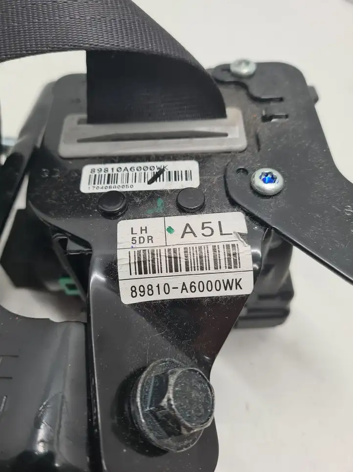 Kia Ceed (2015 - 2018) 89810A6000WK Задний ремень безопасности — фото 3