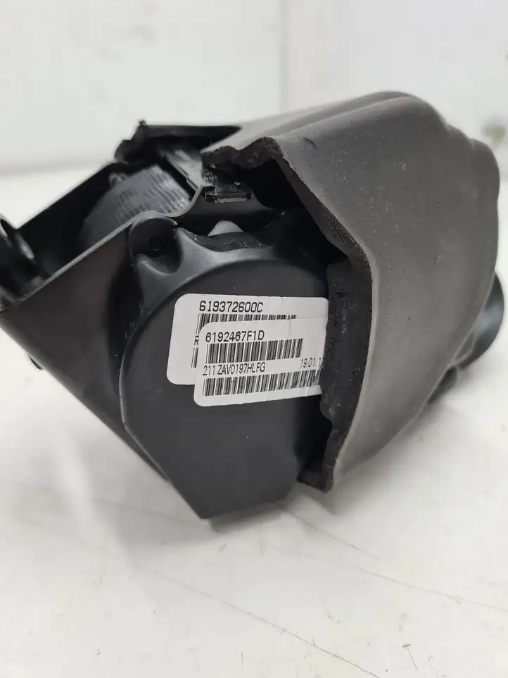 Volkswagen Beetle A5 (2011 - 2018) 6192467F1D Задний ремень безопасности — фото 3