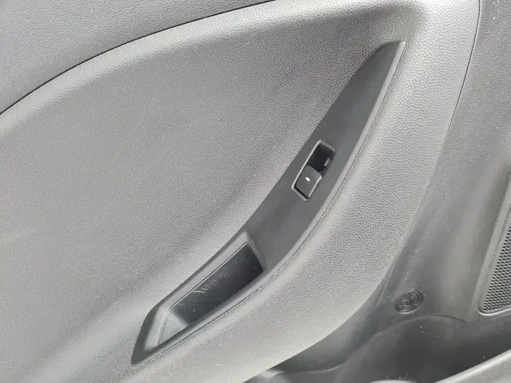 Hyundai i20 (GB IB) (2014 - 2018) 83330C8010 Обшивка задней двери — фото 2