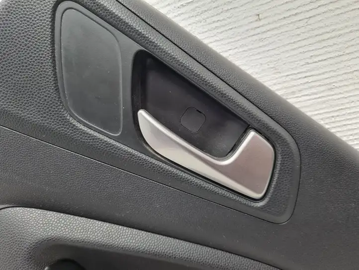 Hyundai i20 (GB IB) (2014 - 2018) 83380C8010 Обшивка задней двери — фото 4