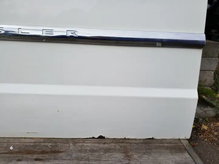 Chrysler Town and Country (2010 - 2016)   Дверь