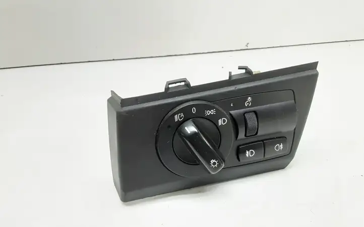 BMW X3 E83 (2003 - 2010) 3420276 Включатель фонарей — фото 1