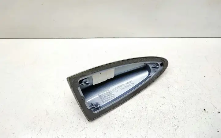 BMW 3 E90 E91 (2005 - 2012) Крышка GPS-антенны — фото 2