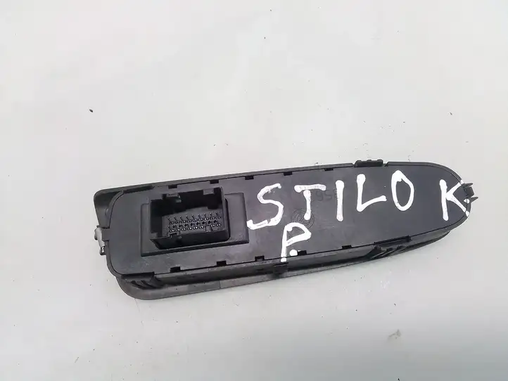 Fiat Stilo (2001 - 2010) Кнопка стеклоподъемников — фото 2
