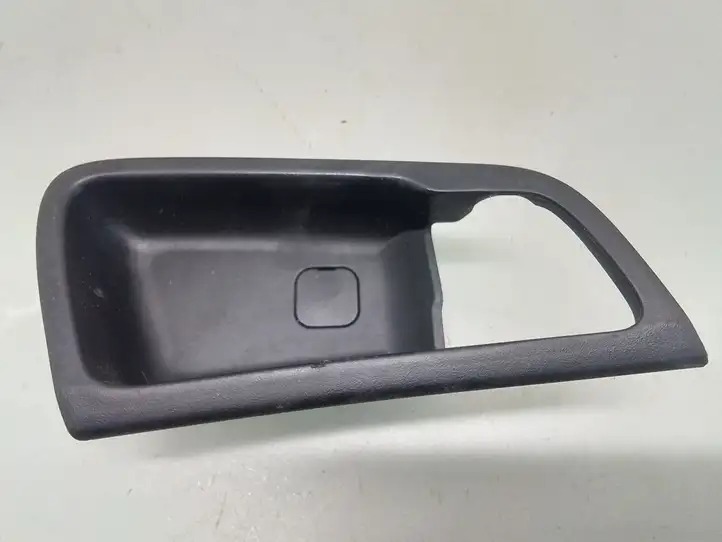 Hyundai i30 (2007 - 2012) 826212L000 Прочая отделка передней двери — фото 1