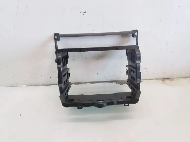 BMW 5 E60 E61 (2004 - 2010)  703411816 Другая деталь панели