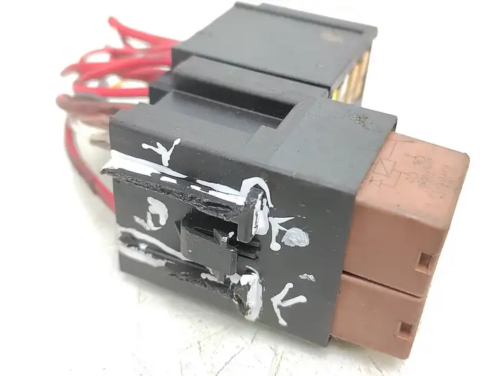 Mercedes-Benz Citan W415 (2013 - 2021)  8200263345 Другое реле