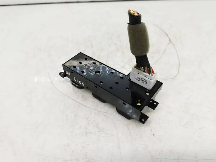 Hyundai i30 (2007 - 2012) 935702L010 Кнопка стеклоподъемников — фото 2