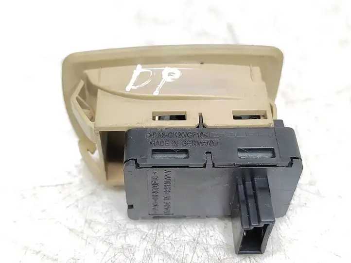 BMW 5 E60 E61 (2004 - 2010) 9113931 Кнопка стеклоподъемников — фото 2