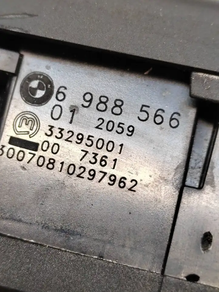 BMW 5 E60 E61 (2004 - 2010) 6988566 Включатель фонарей — фото 2