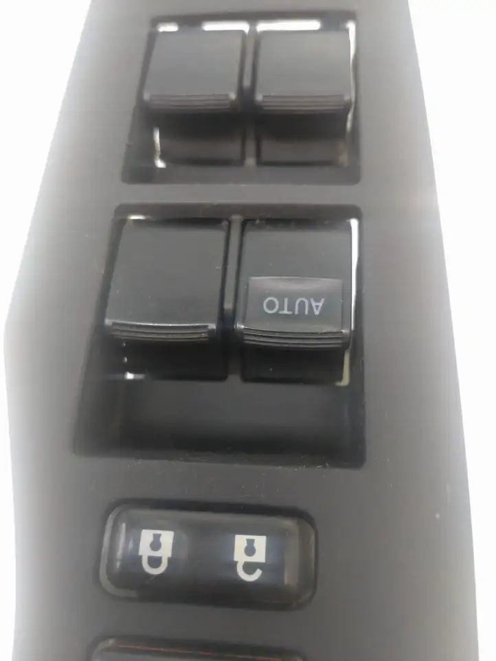 Toyota Auris E180 (2012 - 2018) 7423202E20 Кнопка стеклоподъемников — фото 2