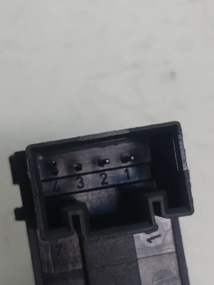 Volkswagen Golf V (2003 - 2009) 7l6959855b Кнопка стеклоподъемников — фото 4