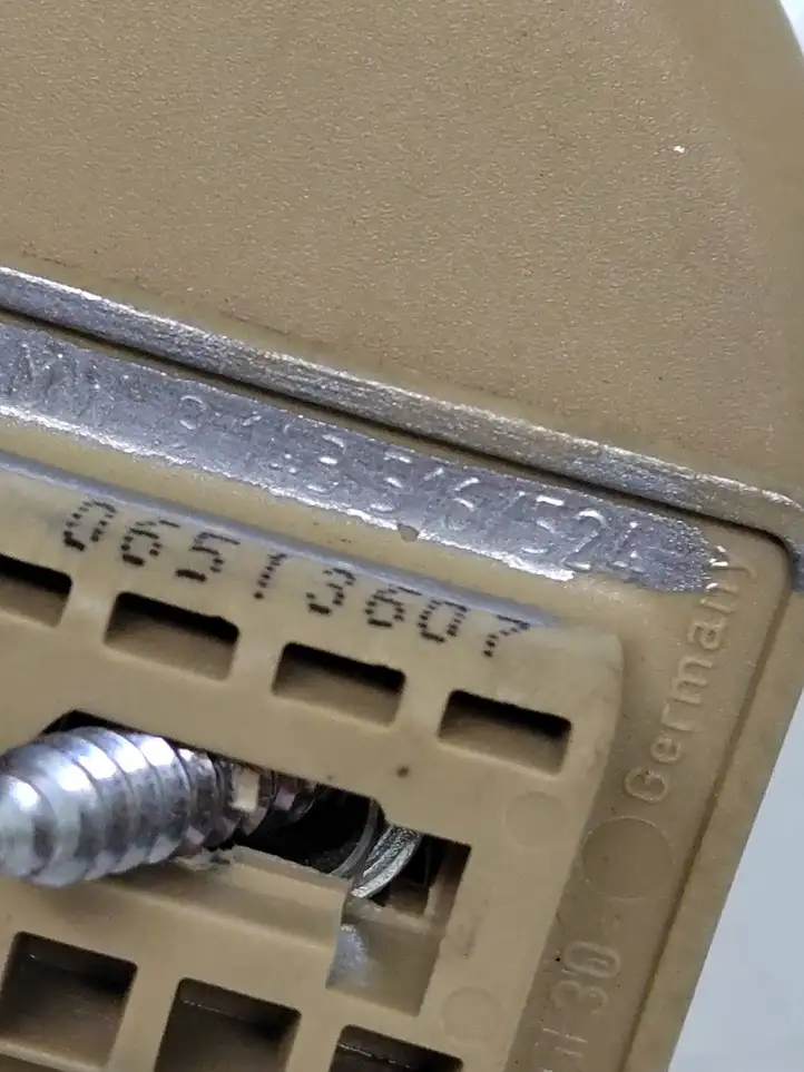 BMW 5 E60 E61 (2004 - 2010)  9143516524 Передняя ручка