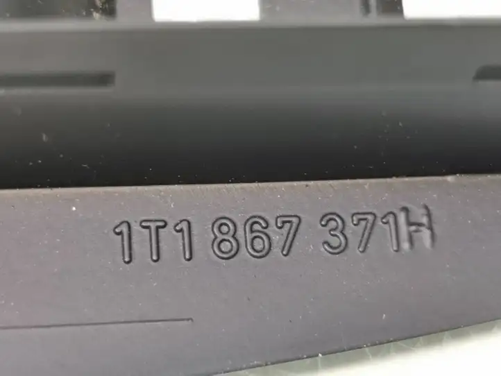 Volkswagen Touran I (2003 - 2010)  1T1867371H Отделка кнопок стеклоподъемника 