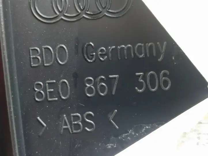 Audi A4 S4 B7 8E 8H (2004 - 2009) 8E0867306 Обшивка задней двери — фото 8