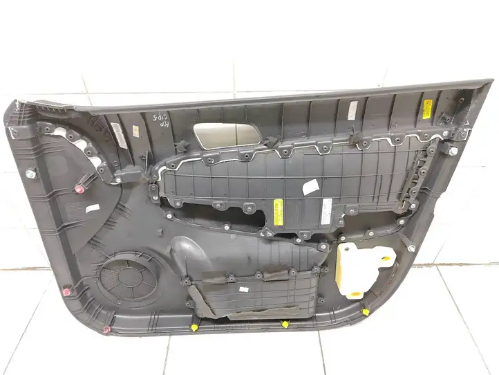 Hyundai i30 (2007 - 2012) 823502L000 Обшивка передней двери — фото 4