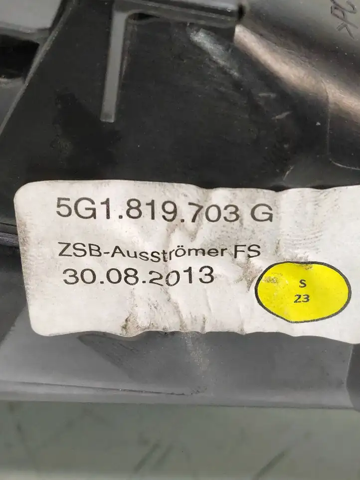 Volkswagen Golf VII (2013 - 2019) 5G1819247 Боковой воздушный дефлектор — фото 4