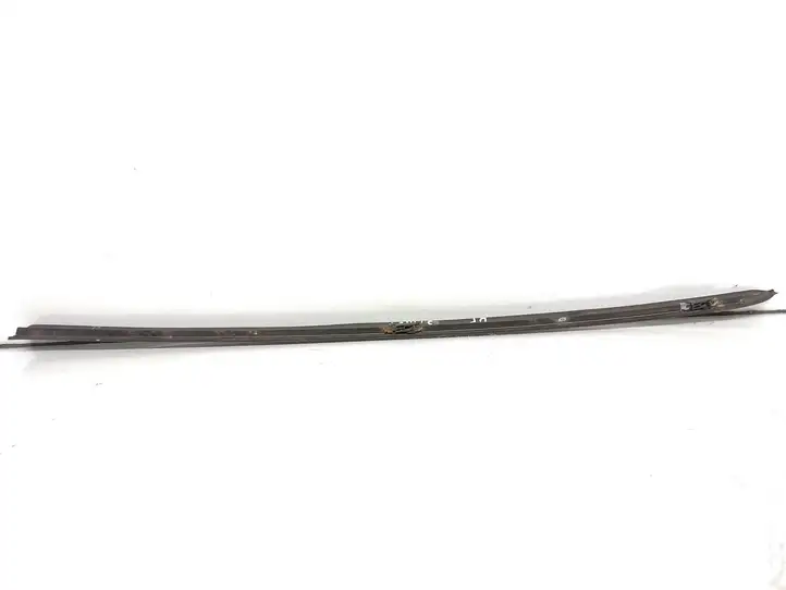 BMW 5 E60 E61 (2004 - 2010) 7045448 Накладка стоек лобового стекла — фото 3