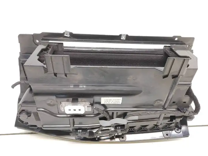 BMW 5 E60 E61 (2004 - 2010) 7034080 Вещевой ящик — фото 6