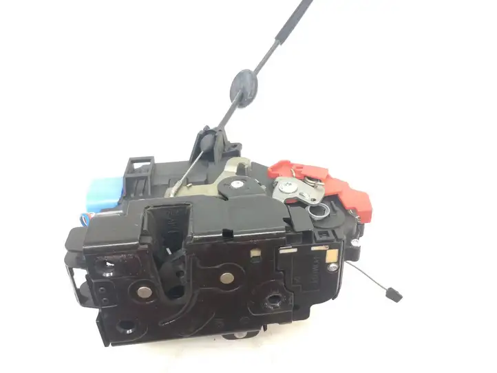 Volkswagen Golf V (2003 - 2009)  3D1837016AC Замок передней двери