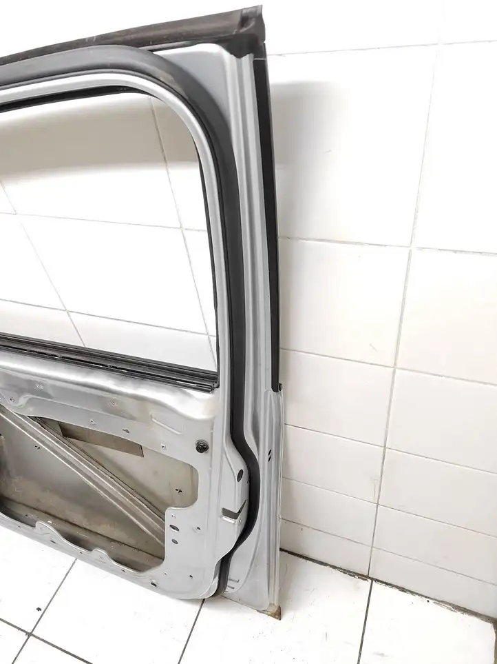 Volkswagen Touran I (2003 - 2010) Дверь — фото 10