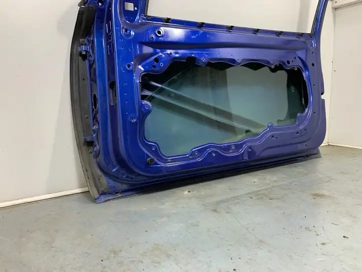 Volvo C30 (2007 - 2010)   Дверь