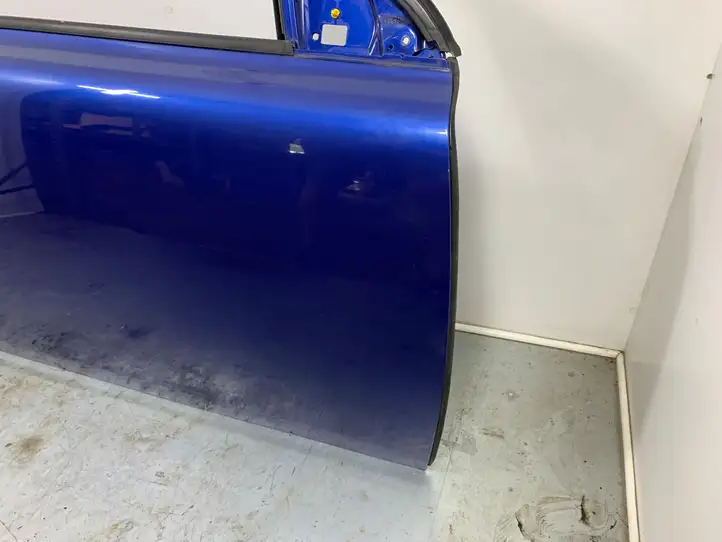 Volvo C30 (2007 - 2010)   Дверь