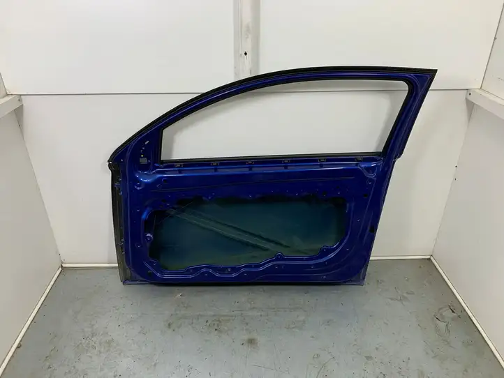 Volvo C30 (2007 - 2010)   Дверь