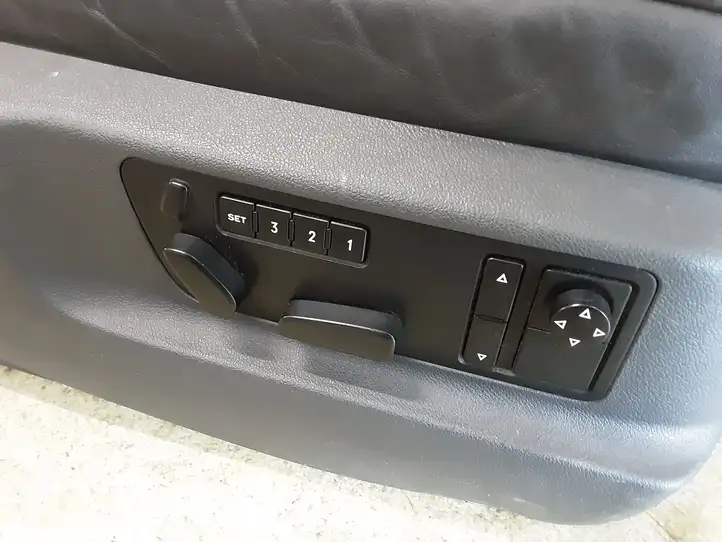 Volkswagen Touareg I (2002 - 2010) 1801953116 Переднее сиденье пассажира — фото 9
