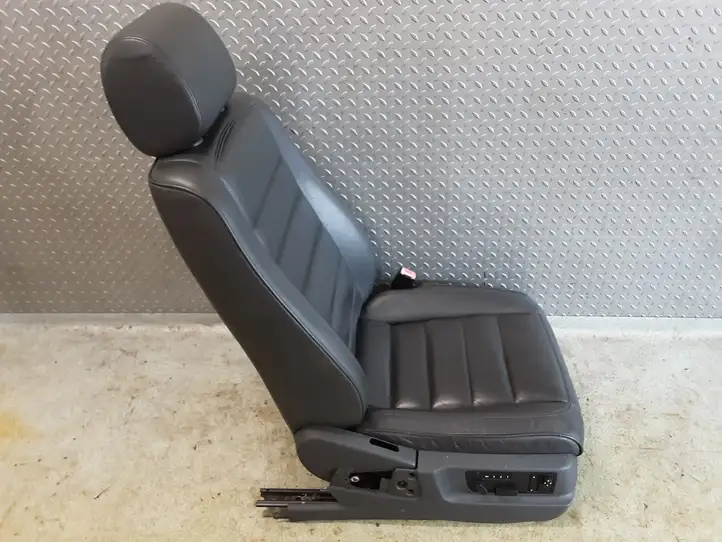 Volkswagen Touareg I (2002 - 2010) 1801953116 Переднее сиденье пассажира — фото 10