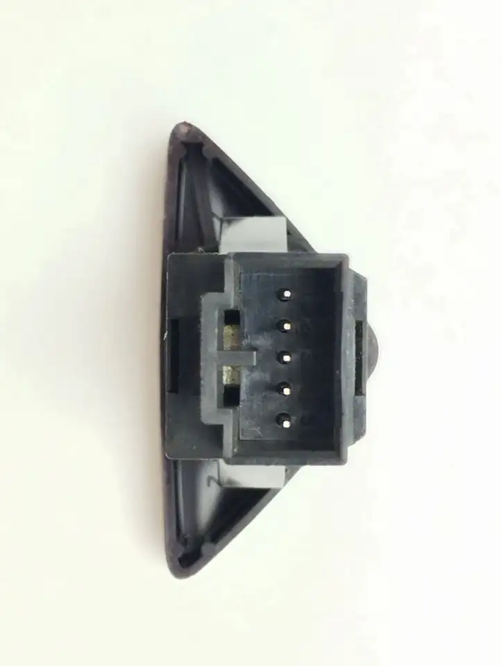 Volvo S60 (2000 - 2004) 9441045 Включатель аварийных фонарей — фото 8