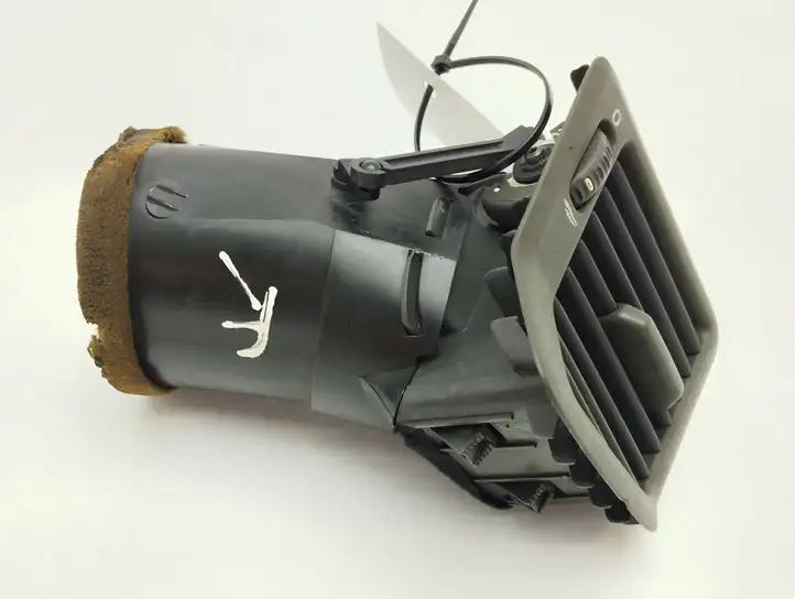 Volvo S60 (2000 - 2004) 3409373 Боковой воздушный дефлектор — фото 10