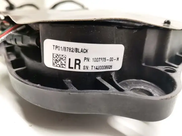Tesla Model S (2012 - 2016) 1007375-00-H Наружная ручка задней двери — фото 2