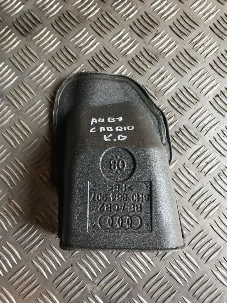 Audi A4 S4 B7 8E 8H (2004 - 2009) 8H0864907 Ветровик задней двери — фото 1