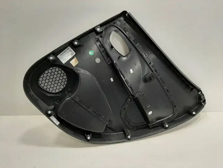 Renault Clio IV (2012 - 2019)  50783M Обшивка задней двери