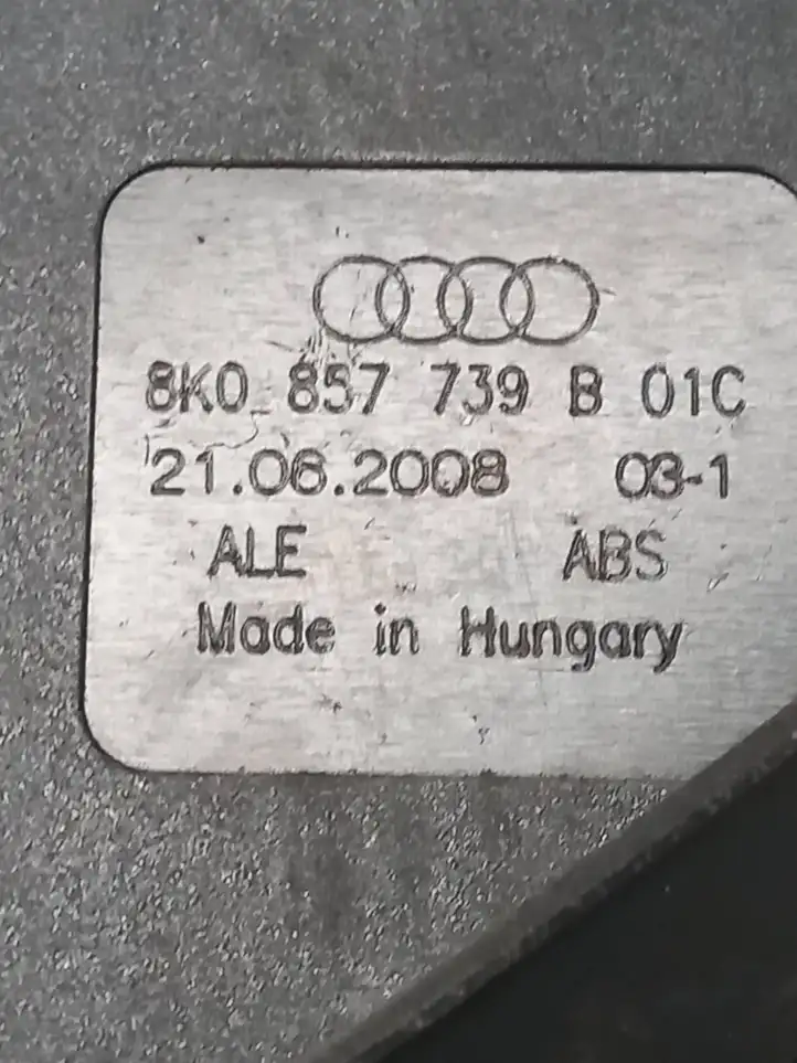 Audi A4 S4 B8 8K (2007 - 2011) 8K0857739B Замок заднего ремня — фото 3