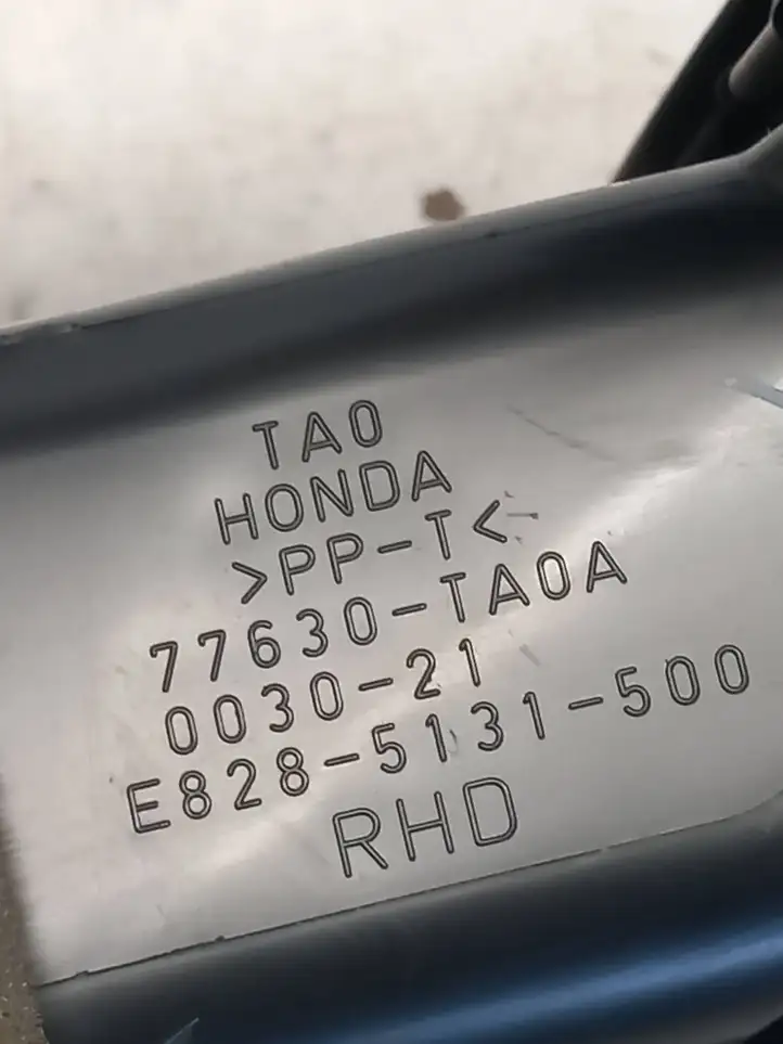 Honda CR-V (2012 - 2016) 8285131500 Боковой воздушный дефлектор — фото 3