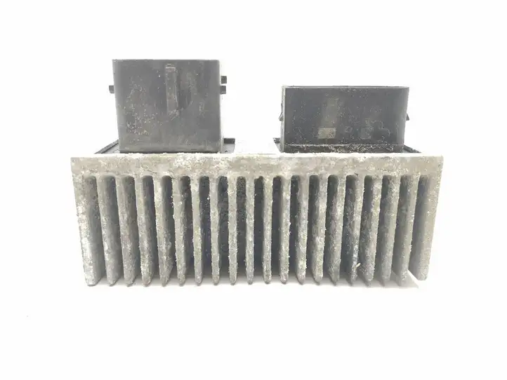 Renault Trafic III (X82) (2014 - )  271206395R Реле подогрева свеч