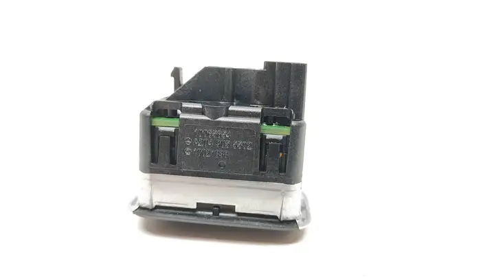 Mercedes-Benz C W204 (2007 - 2014) A2049055502 Блок кнопок стеклоподъемников — фото 3