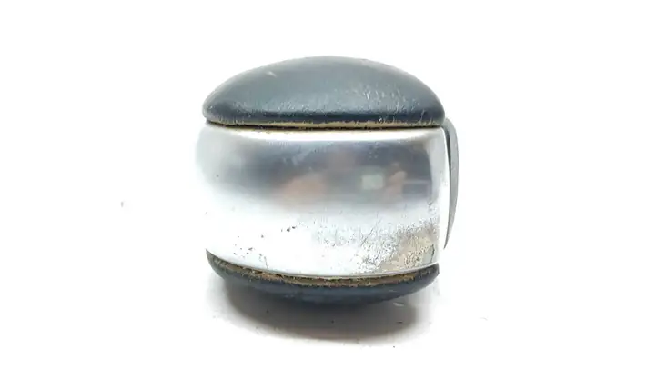 BMW X3 E83 (2003 - 2010)   Отделка рычага переключения передач (кожа, головка)