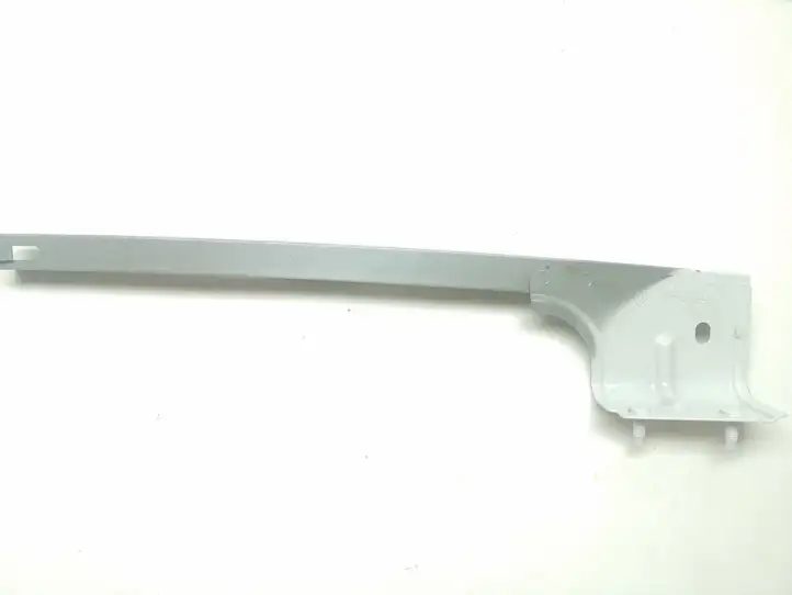 Renault Trafic III (X82) (2014 - )   Направляющая стекла передней двери