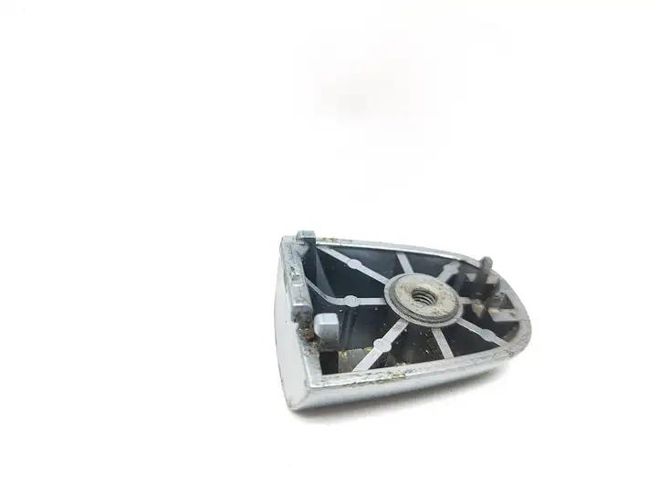 Toyota Auris 150 (2006 - 2012) Накладка ручки задней двери — фото 2