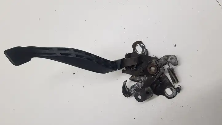 Citroen C4 (2011 - 2016)  9670552080 Замок капота