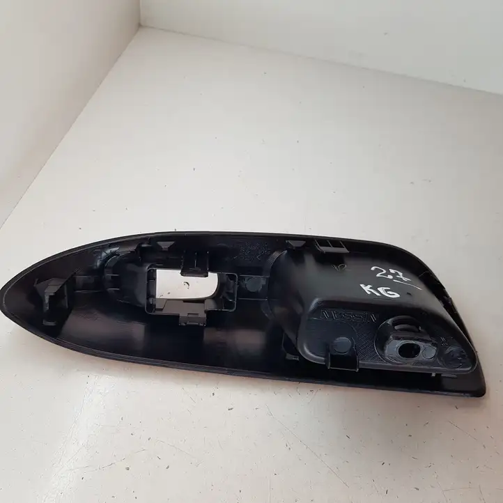 Nissan Juke I F15 (2010 - 2018) 829611KA2A Накладка кнопки стеклоподъемника — фото 2