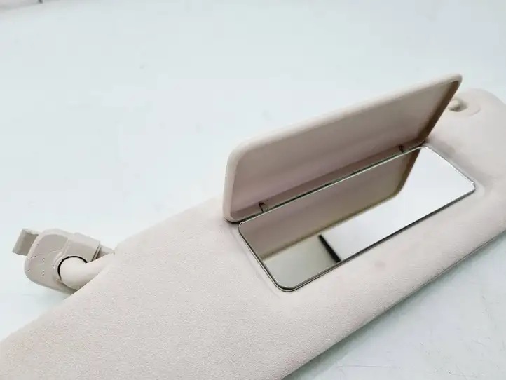 Tesla Model S (2016 - 2021)   Щиток от солнца