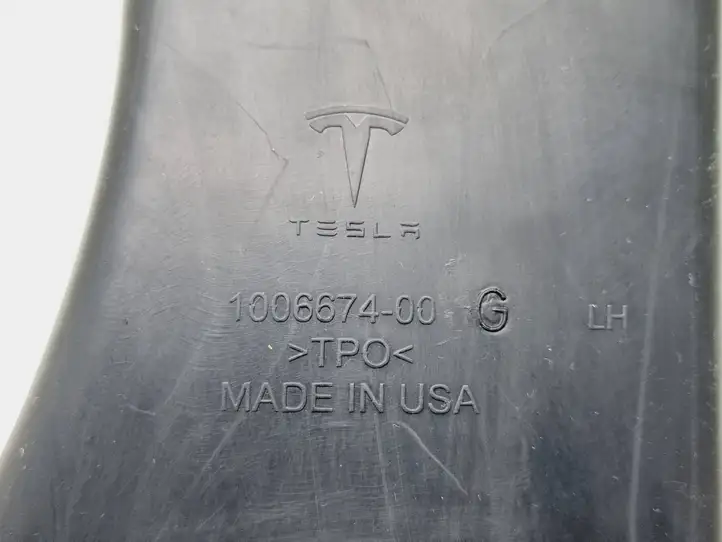 Tesla Model S (2016 - 2021) 100667400G Прочая отделка багажника — фото 4