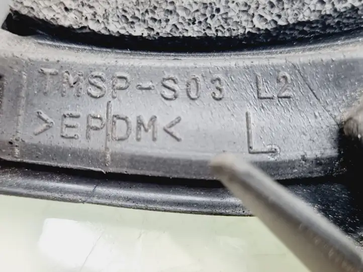 Tesla Model S (2016 - 2021) TMSPS03 Уплотнитель задней двери — фото 3
